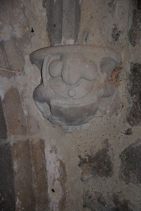 Eglise Saint-Grégoire : Détail d'une console sculptée