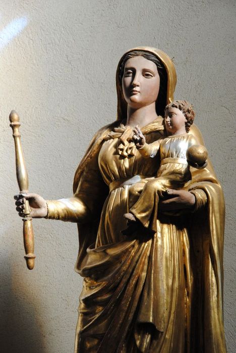 statue : Vierge à l'Enfant, vue partielle