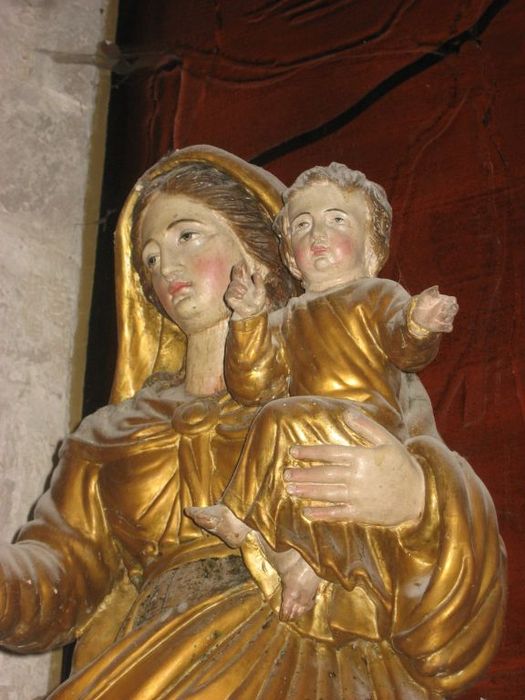 statue : Vierge à l'Enfant (La), vue partielle