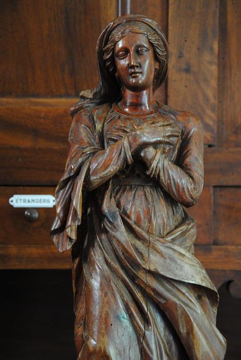 statue : Vierge Immaculée, vue partielle