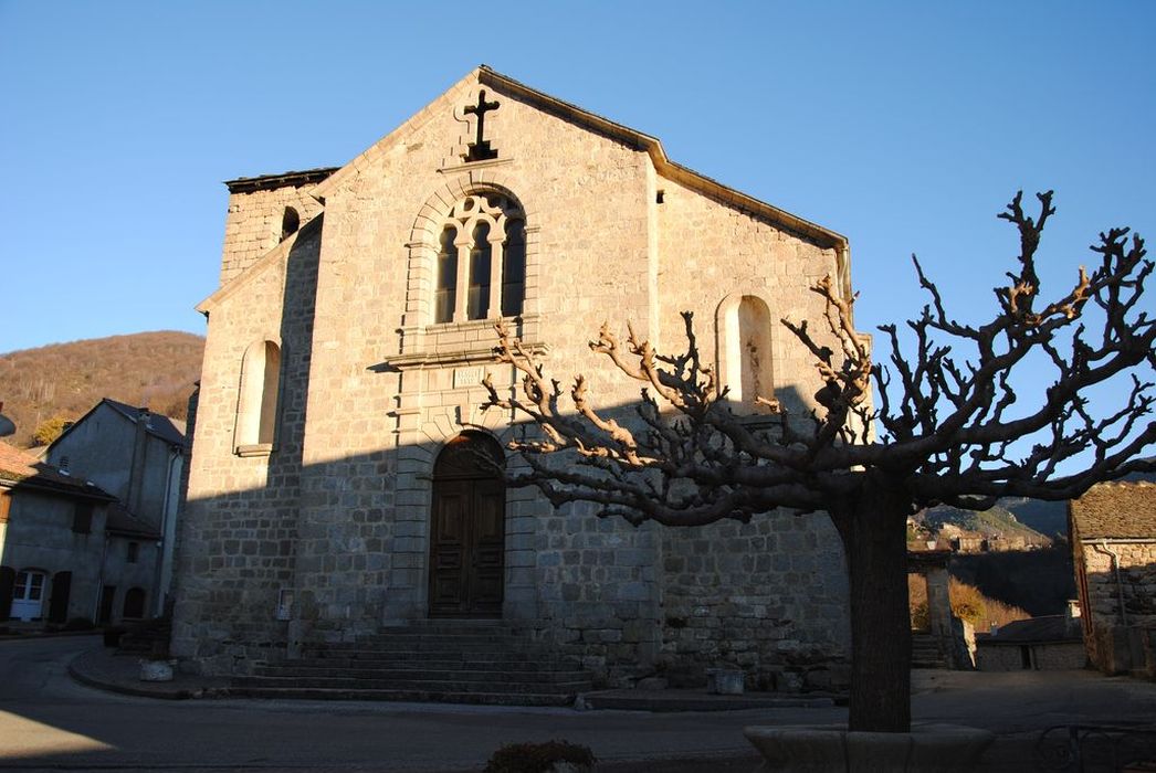 Eglise Notre-Dame : Façade sud, vue générale