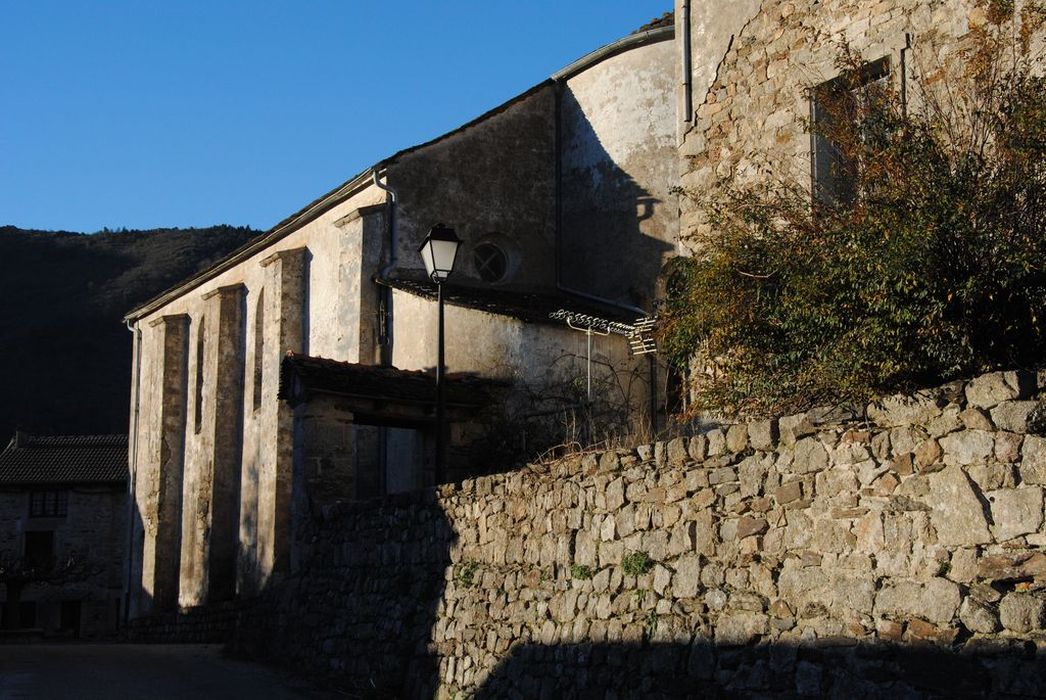 Eglise Notre-Dame : Façade latérale est, vue partielle