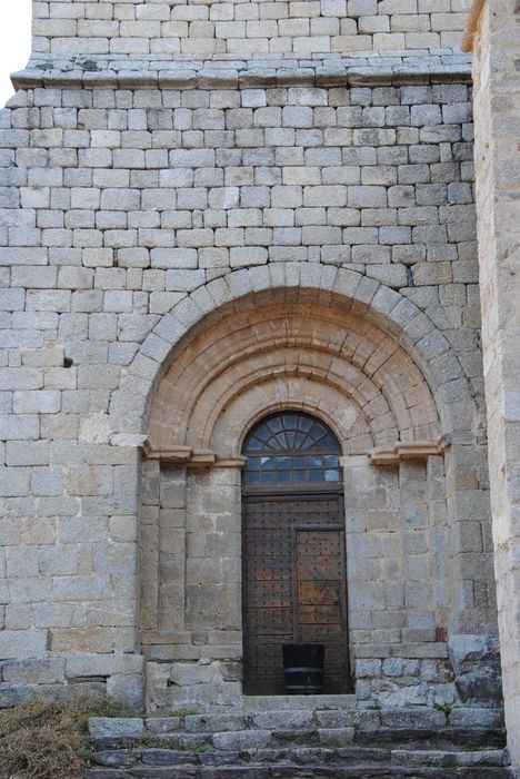 Eglise Notre-Dame : Portail sud du clocher, vue générale