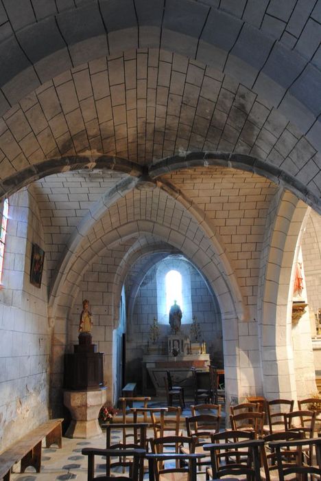 Eglise Saint-Pierre-aux-Liens : Collatéral nord, vue générale