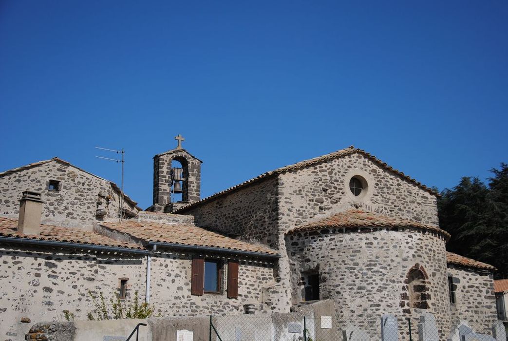 Eglise Saint-Genest : Chevet, vue générale