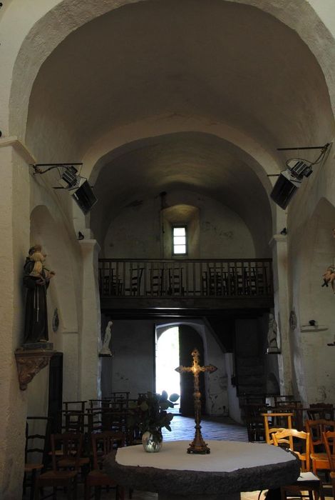 Eglise Saint-Genest : Nef, vue générale