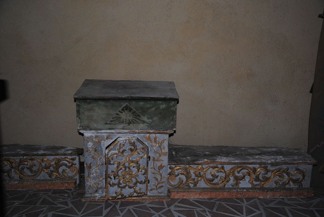 tabernacle ; gradin d'autel, vue partielle - © Ministère de la Culture (France), Médiathèque du patrimoine et de la photographie, Conservation des antiquités et des objets d’art de l’Ardèche – Tous droits réservés