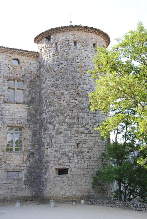 Château : Tour sud-ouest, vue générale