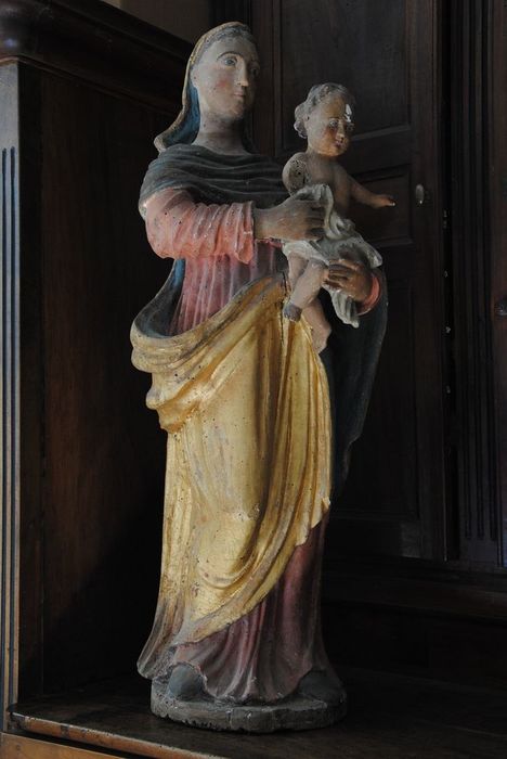 statue : Vierge à l'Enfant