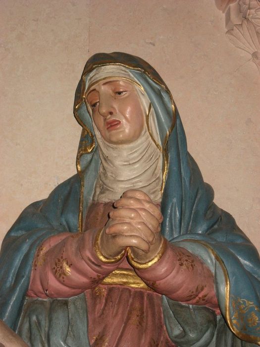 groupe sculpté : Vierge de Pitié, vue partielle