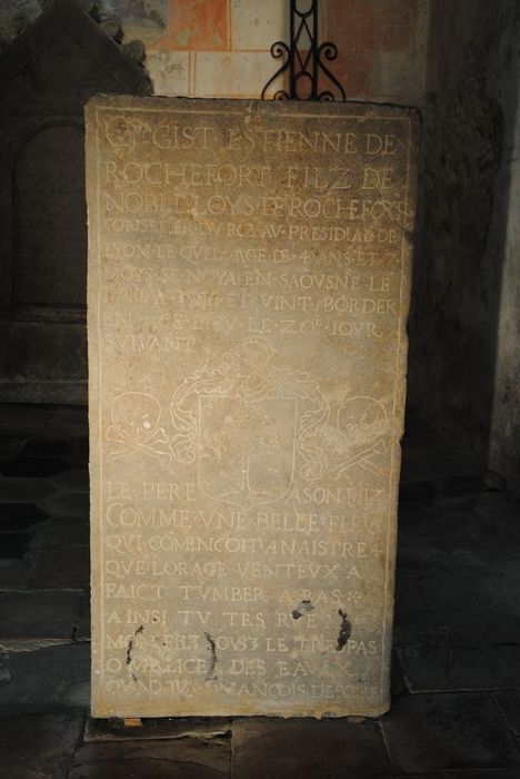 dalle funéraire d'Etienne de Rochefort