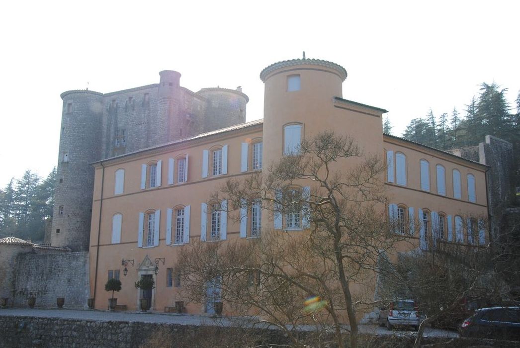 Château de Baumefort : Façades nord et est, vue générale