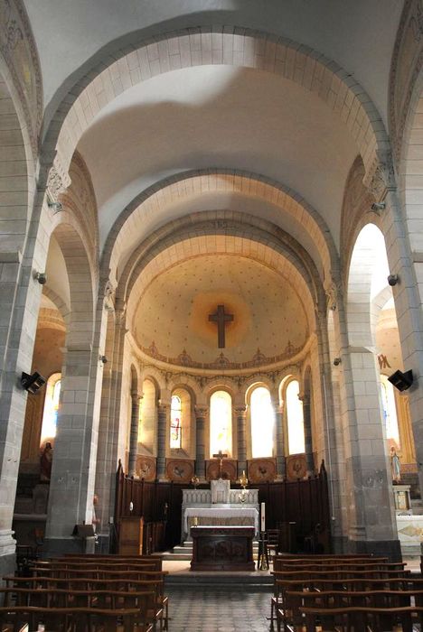 Eglise :  Nef, vue générale