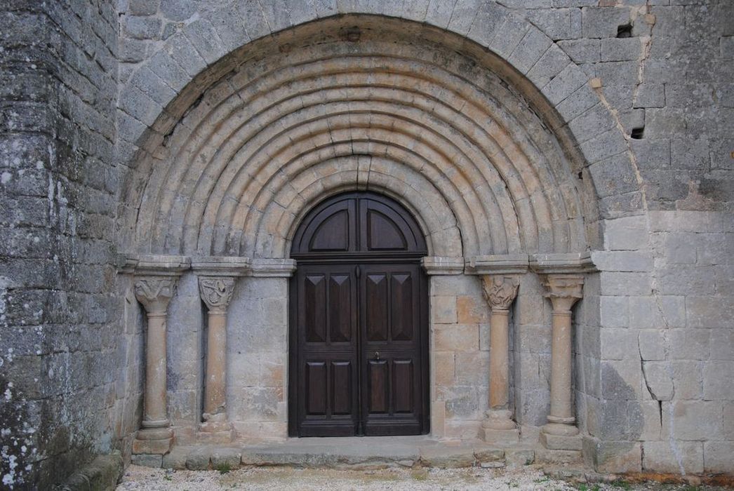 Eglise : Portail nord, vue générale