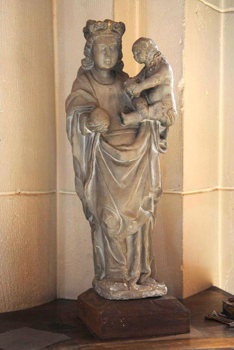 statue : Vierge à l'Enfant - © Ministère de la Culture (France), Médiathèque du patrimoine et de la photographie, Conservation des antiquités et des objets d’art de l’Ardèche – Tous droits réservés