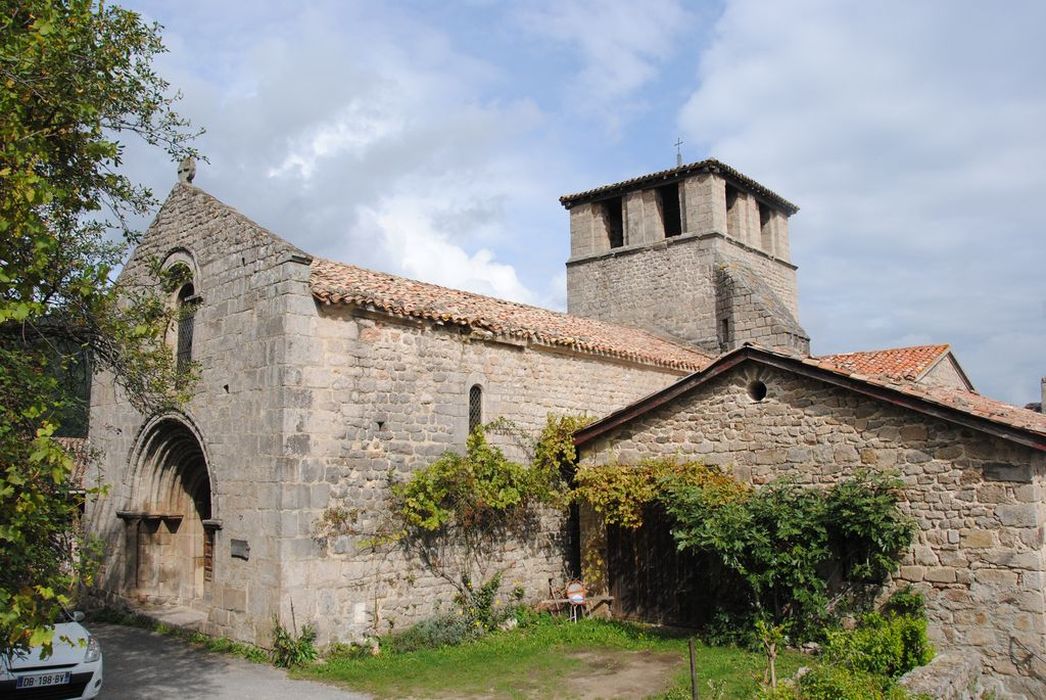 Eglise de Veyrines : Ensemble sud-ouest, vue générale