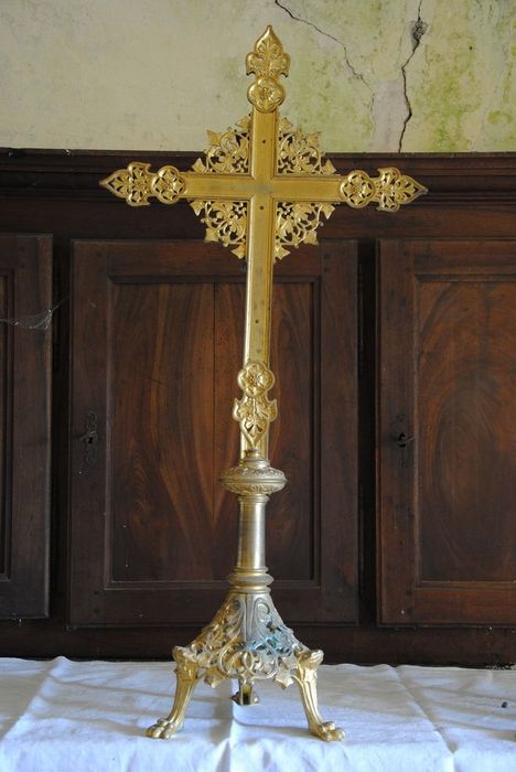 croix d’autel, revers, vue générale - © Ministère de la Culture (France), Conservation des antiquités et des objets d’art de l’Ardèche – Tous droits réservés