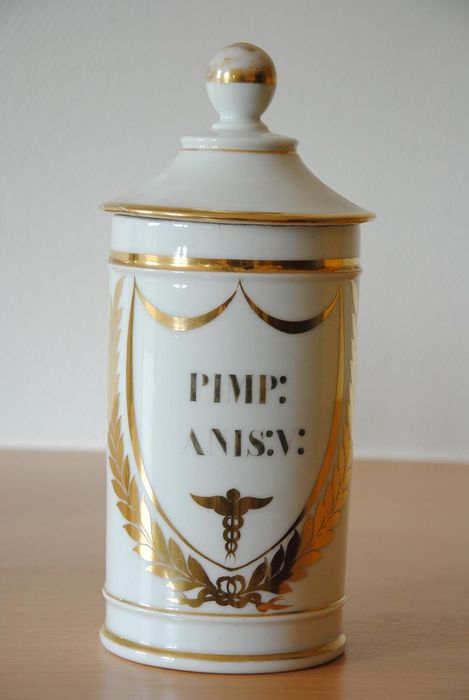 pot à pharmacie : Pimp :  anis : v :