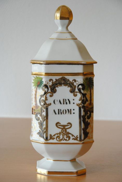 pot à pharmacie : Cary : arom :