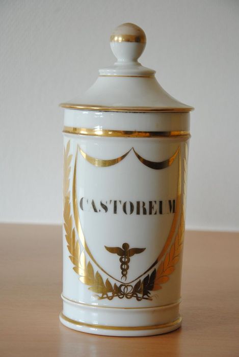 pot à pharmacie : Castoreum