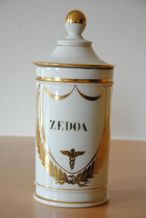 pot à pharmacie : Zedoa