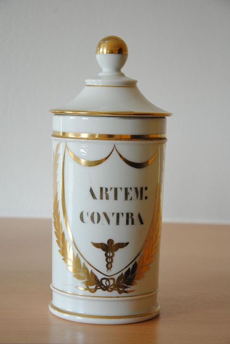 pot à pharmacie : Artem :  contra