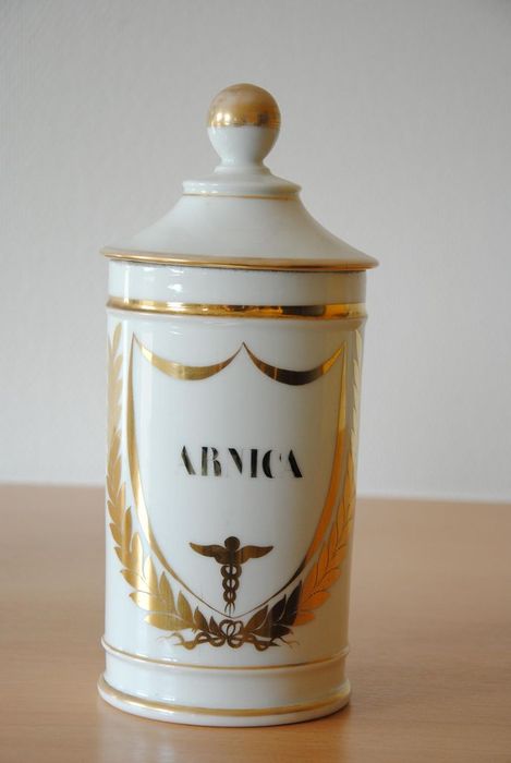pot à pharmacie : Arnica