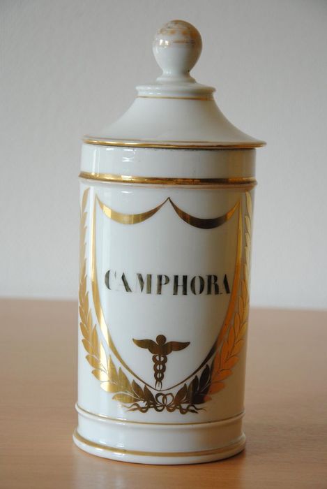 pot à pharmacie : Camphora