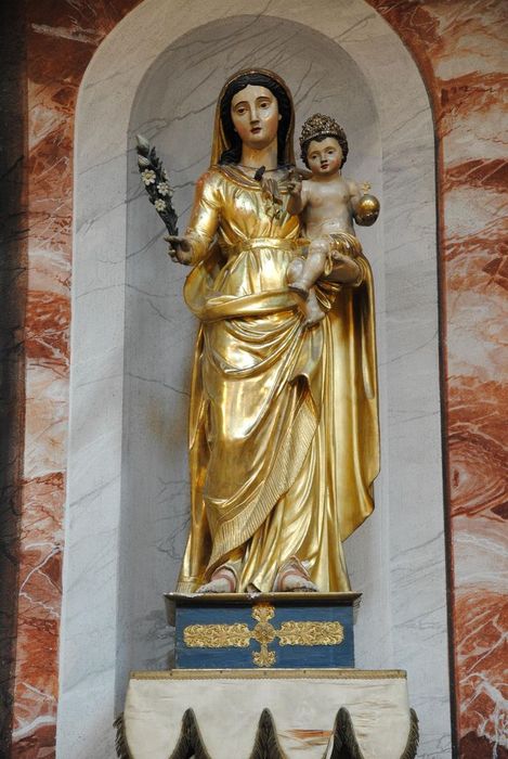 statue : Vierge à l'Enfant