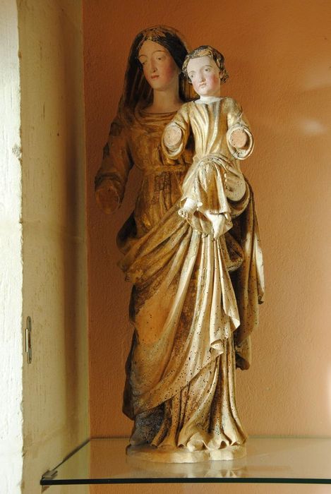 statue : Vierge à l'Enfant