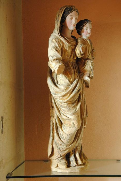 statue : Vierge à l'Enfant