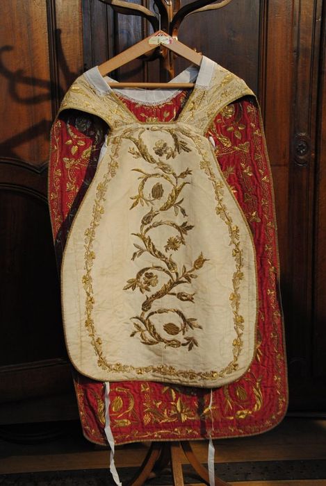 chasuble - © Ministère de la Culture (France), Médiathèque du patrimoine et de la photographie, Conservation des antiquités et des objets d’art de l’Ardèche – Tous droits réservés