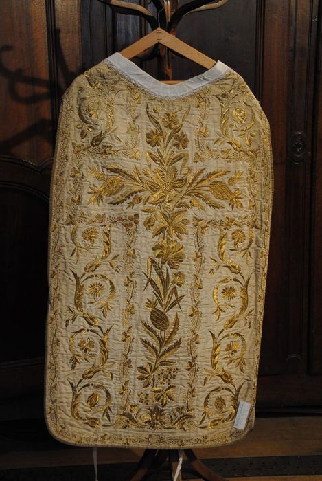 chasuble - © Ministère de la Culture (France), Conservation des antiquités et des objets d’art de l’Ardèche – Tous droits réservés