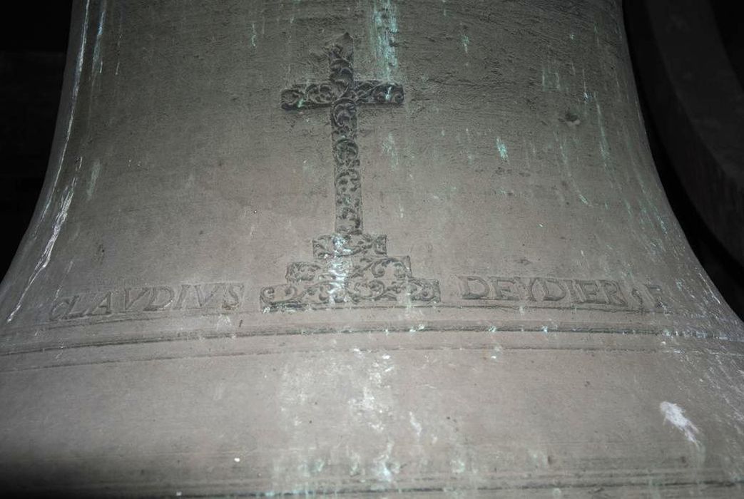 cloche, détail - © Ministère de la Culture (France), Médiathèque du patrimoine et de la photographie, Conservation des antiquités et des objets d’art de l’Ardèche – Tous droits réservés