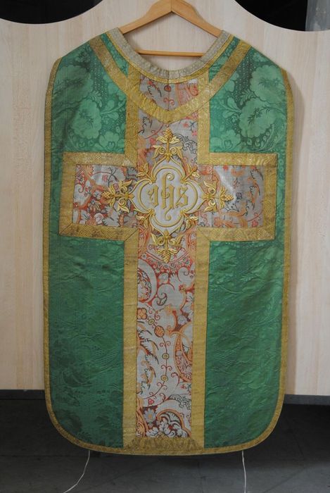 chasuble (ornement vert)