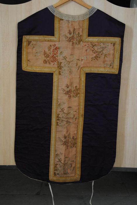 chasuble (ornement noir)