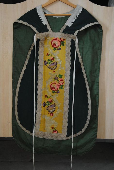 chasuble (ornement noir)
