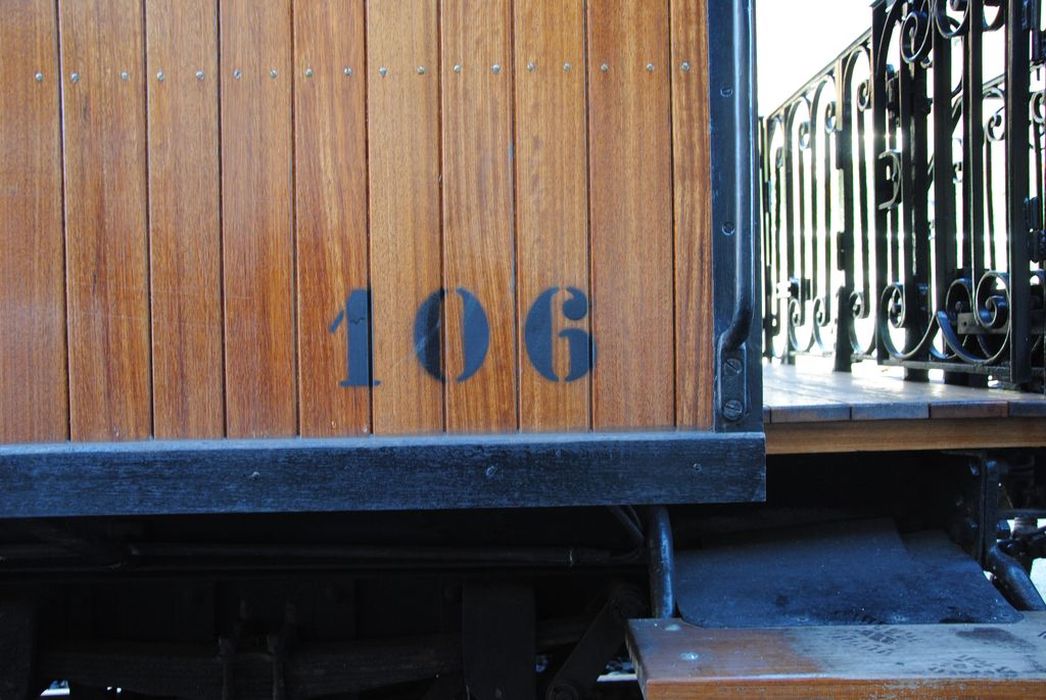 voiture à voyageurs à bogies, à voie métrique, B 103, détail