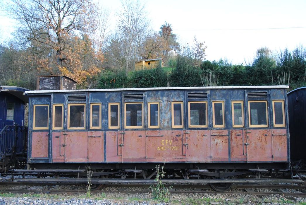 voiture à voyageurs type ABC, à essieux parallèles, à voie métrique, ABC IFV 1751 - © Ministère de la Culture (France), Conservation des antiquités et des objets d’art de l'Ardèche - Tous droits réservés