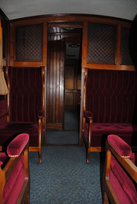 voiture à voyageurs : voiture-salon à essieux parallèles, à voie métrique, AS 1005, vue partielle d'une cabine