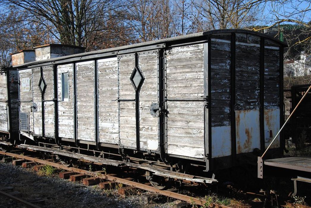 wagon fourgon à essieux parallèles, à voie métrique, DDIFV 2612 - © Ministère de la Culture (France), Conservation des antiquités et des objets d’art de l’Ardèche – Tous droits réservés