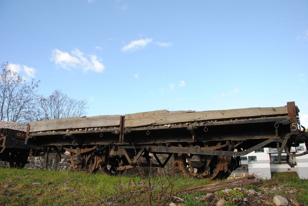 wagon plat à traverse mobile, à voie métrique, HTV 6562 - © Ministère de la Culture (France), Conservation des antiquités et des objets d’art de l'Ardèche - Tous droits réservés