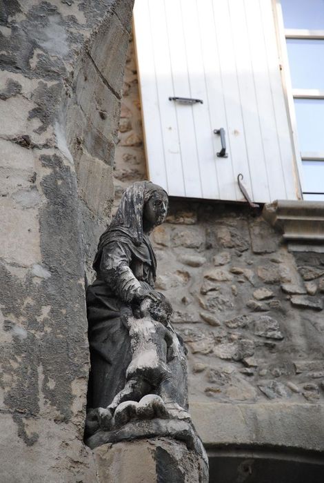 groupe sculpté : Vierge à l'Enfant