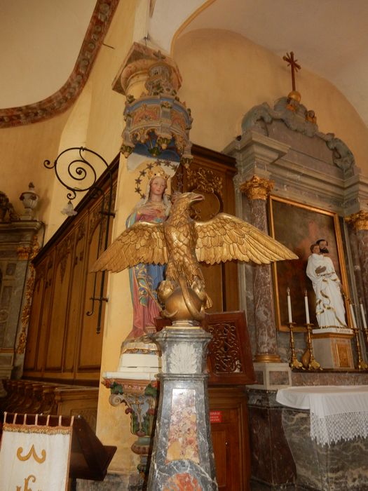 lutrin (aigle-lutrin)