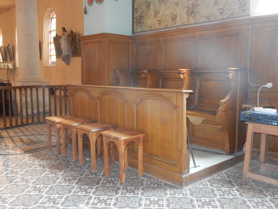 stalles - © Ministère de la Culture (France), Conservation des antiquités et des objets d’art des Ardennes – Tous droits réservés 