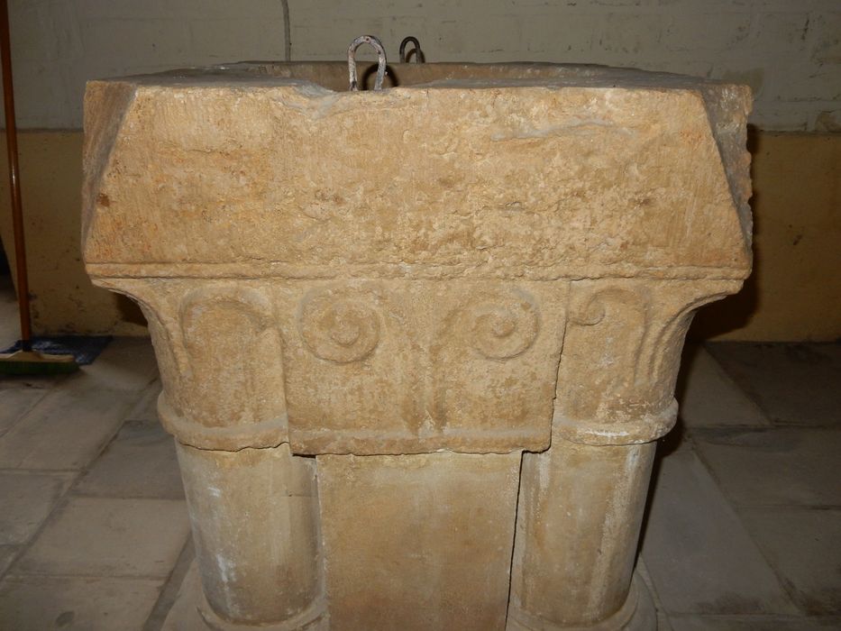 fonts baptismaux
