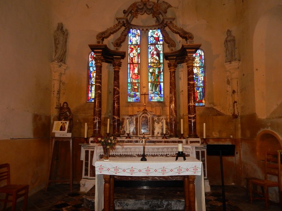 autel (maître-autel), tabernacle, ciborium