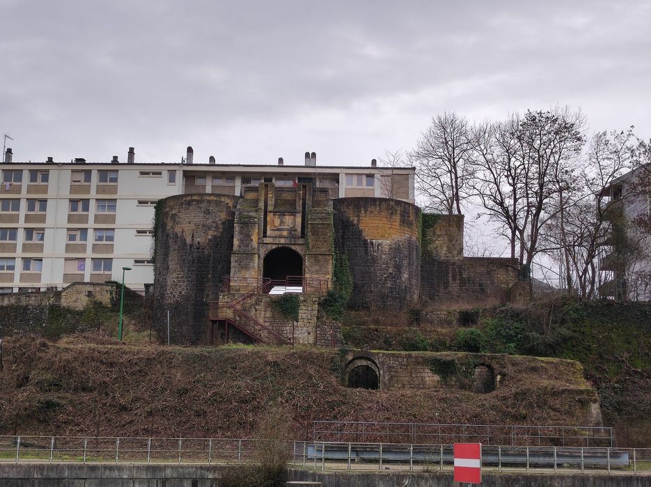 porte de ville