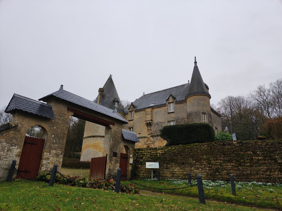 façade latérale nord, vue partielle