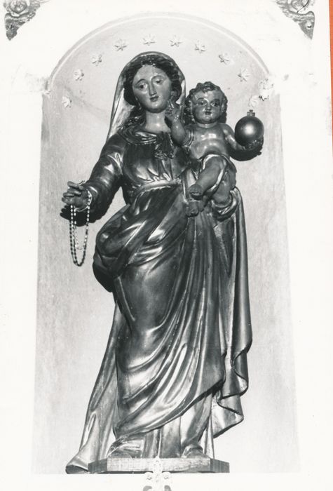 statue : Vierge à l'Enfant